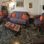 Lovely Maison House 50m From The At Nea アパート