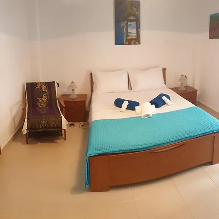 아파트 Lovely Maison House 50m From The At Nea *