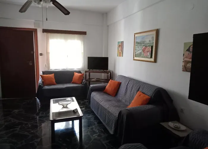 Appartement Lovely Maison House 50m From The At Nea Flogita