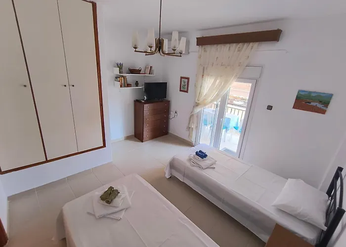 Lovely Maison House 50m From The At Nea Appartement *
