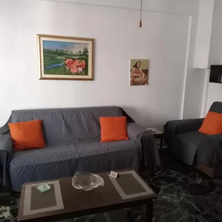 Apartmán Lovely Maison House 50m From The At Nea *